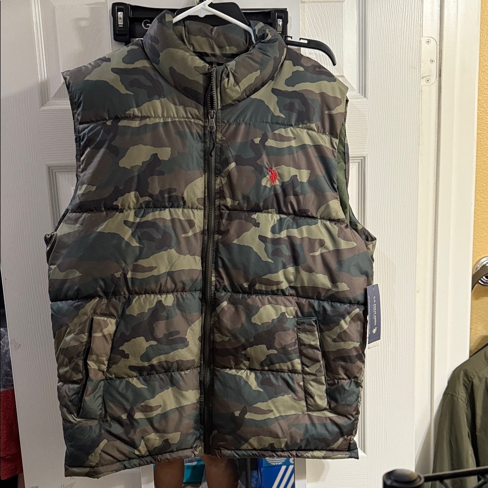 U.S. Polo Assn. Camouflage Puffer Vest with Red Accent
